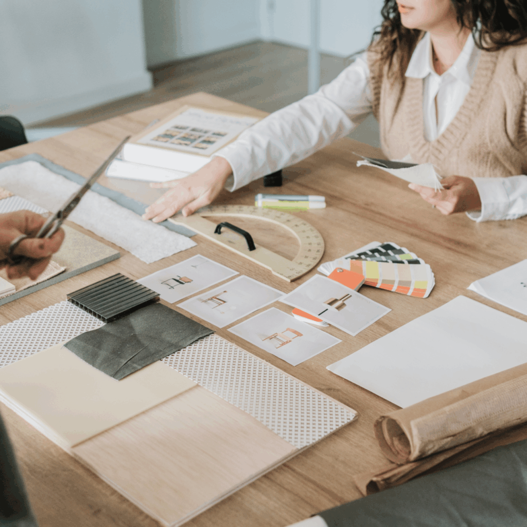 How much do interior designers make